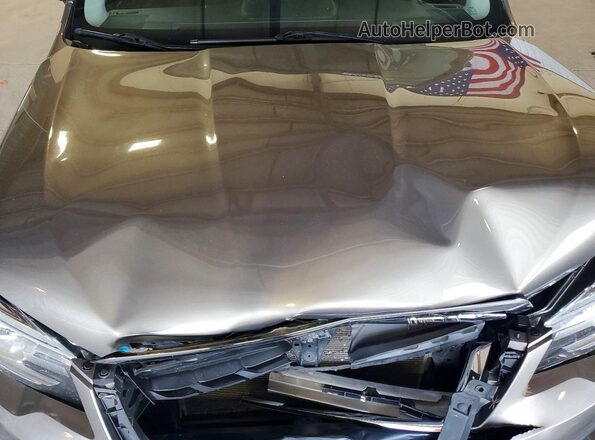 JF2SJATCXHH428416 2017 SUBARU FORESTER Tan Vista del compartimento del motor