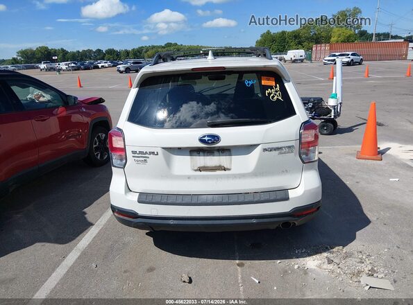 JF2SJAWC5HH574198 2017 SUBARU FORESTER White 