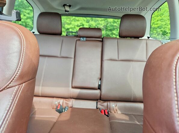 JF2SJAWC6JH422047 2018 SUBARU FORESTER White Вид задніх сидінь