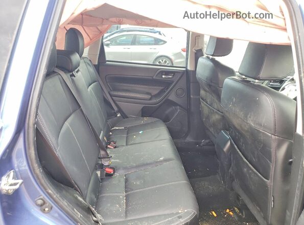 JF2SJAWC7JH433218 2018 SUBARU FORESTER Blue Widok wnętrza z tyłu