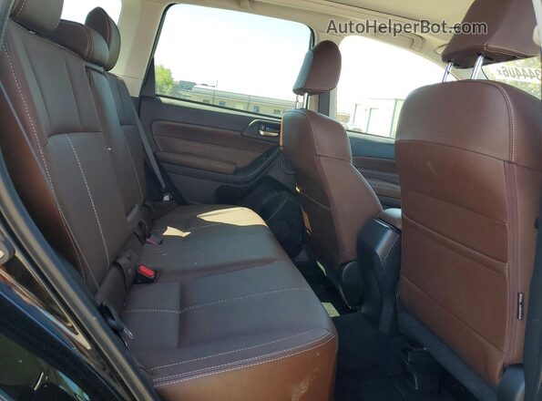 JF2SJAWC7JH459589 2018 SUBARU FORESTER Черный Вид задней части салона