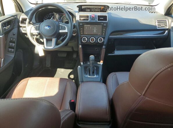 JF2SJAWC7JH459589 2018 SUBARU FORESTER Черный Вид панели приборов