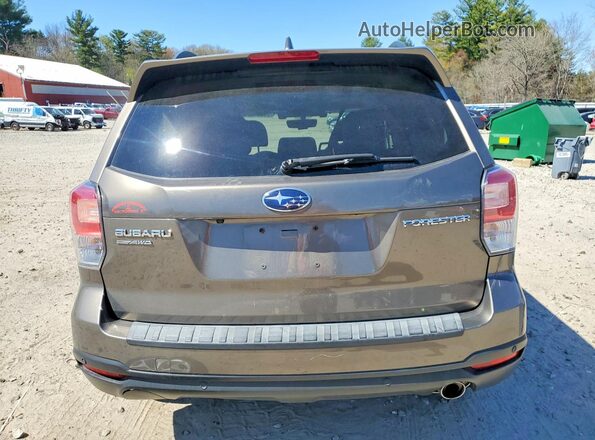 JF2SJAWC7JH533531 2018 SUBARU FORESTER Gray Rear view