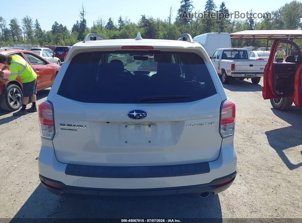 JF2SJAWC7JH587654 2018 SUBARU FORESTER White 