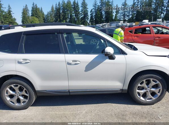 JF2SJAWC7JH587654 2018 SUBARU FORESTER White სალონის 360-გრადუსიანი ხედი