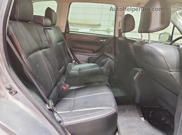 JF2SJAWC8HH591089 2017 SUBARU FORESTER Silver Vista interior trasera