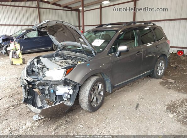 JF2SJAWC8JH607653 2018 SUBARU FORESTER Gray Vista tres cuartos delantera izquierda