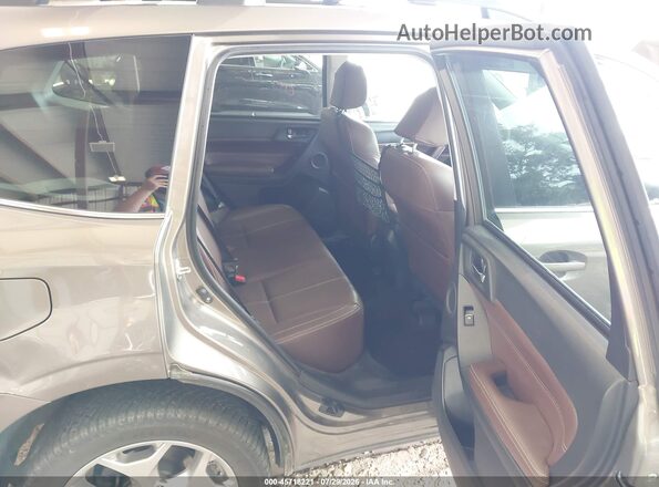 JF2SJAWC8JH607653 2018 SUBARU FORESTER Gray Vista de la etiqueta del VIN