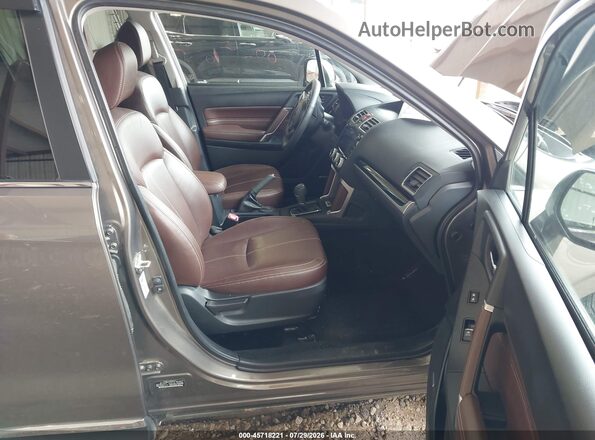 JF2SJAWC8JH607653 2018 SUBARU FORESTER Gray Vista interior delantera