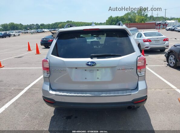 JF2SJAWC9HH558702 2017 SUBARU FORESTER White 