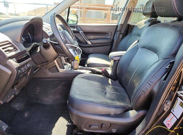 JF2SJAWCXJH532390 2018 SUBARU FORESTER Black Vista interior delantera