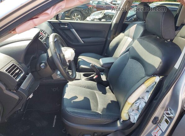 JF2SJAXC9GH404293 2016 SUBARU FORESTER Silver Widok wnętrza z przodu