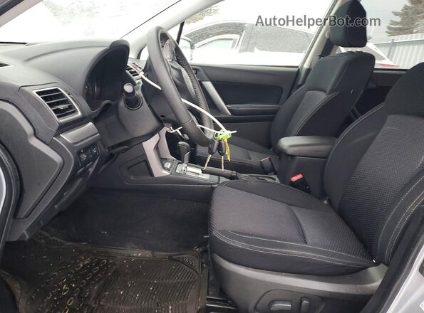 JF2SJCHC4GH462547 2016 SUBARU FORESTER Серебряный Вид салона спереди