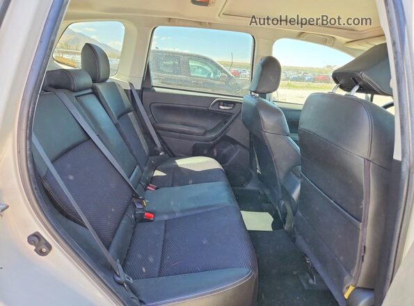 JF2SJGDC7GH522866 2016 SUBARU FORESTER White Rear seats view