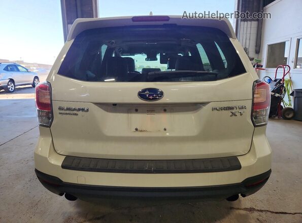 JF2SJGEC4HH550043 2017 SUBARU FORESTER White Вид ззаду