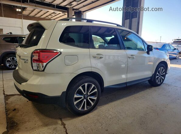 JF2SJGEC4HH550043 2017 SUBARU FORESTER White Задня права чверть