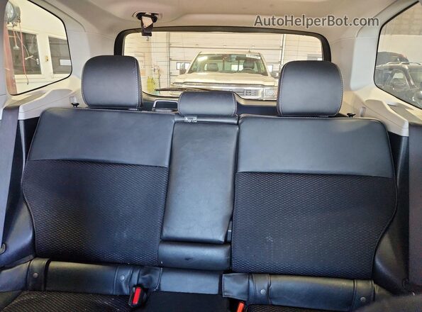 JF2SJGEC4HH550043 2017 SUBARU FORESTER White Вид задніх сидінь