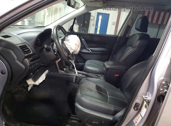 JF2SJGTC9HH401405 2017 SUBARU FORESTER Silver Вид салону спереду