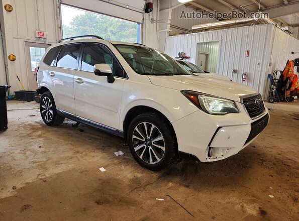 JF2SJGWC0JH458593 2018 SUBARU FORESTER White Front right