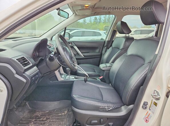 JF2SJHDC0GH403403 2016 SUBARU FORESTER White Front interior view