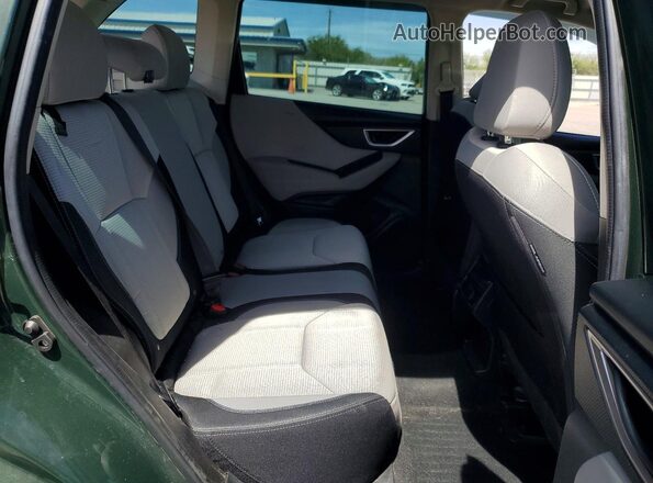 JF2SKACC5NH465608 2022 SUBARU FORESTER Green Rear interior view