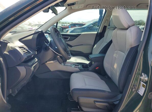 JF2SKACC5NH465608 2022 SUBARU FORESTER Green Front interior view