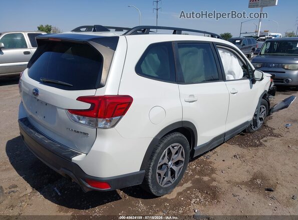 JF2SKACC5RH453609 2024 SUBARU FORESTER White Հետևի աջ