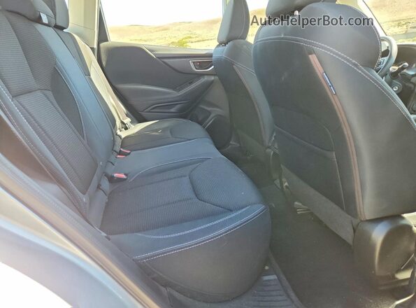 JF2SKACC8KH457210 2019 SUBARU FORESTER Silver Rear interior view