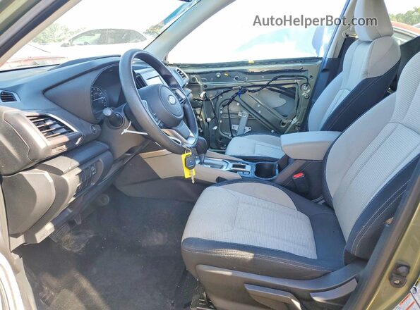 JF2SKACC9KH475005 2019 SUBARU FORESTER Зеленый Вид салона спереди