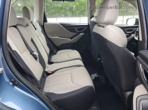 JF2SKACCXNH500692 2022 SUBARU FORESTER Blue Rear interior view
