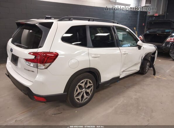 JF2SKADC1RH463424 2024 SUBARU FORESTER White Հետևի աջ