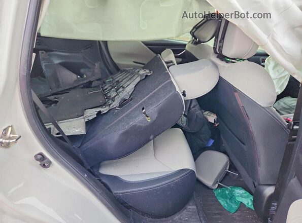 JF2SKADC3LH464775 2020 SUBARU FORESTER White Vista interior trasera