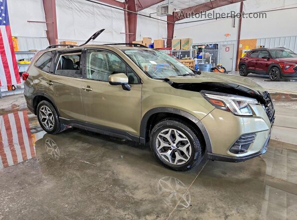 JF2SKADC7PH520965 2023 SUBARU FORESTER Green Передня права чверть