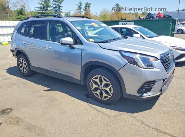 JF2SKADC7RH496668 2024 SUBARU FORESTER Silver Delantero derecho