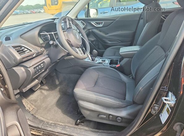 JF2SKADC9RH486076 2024 SUBARU FORESTER Black Вид салону спереду