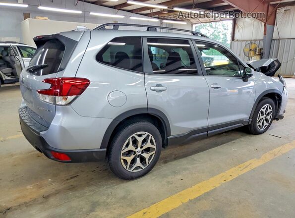 JF2SKAEC2NH402138 2022 SUBARU FORESTER Silver Задня права чверть