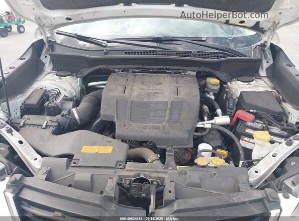 JF2SKAEC4KH567331 2019 SUBARU FORESTER White Հետևի տեսք