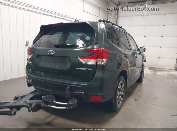 JF2SKAEC4PH495733 2023 SUBARU FORESTER Green Trasero derecho