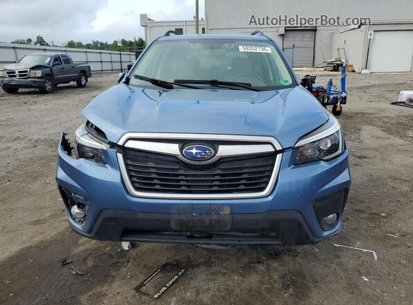 JF2SKAFC2MH435394 2021 SUBARU FORESTER Blue Front view