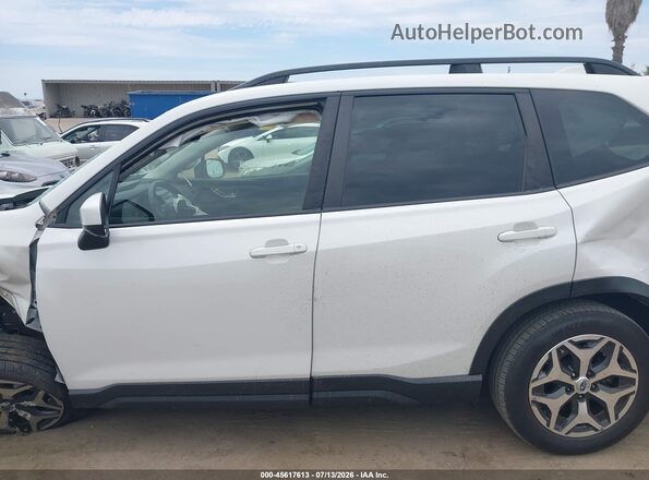 JF2SKAFC8MH536357 2021 SUBARU FORESTER White Vista interior de 360 grados