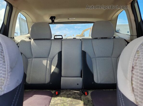 JF2SKAGC5KH433702 2019 SUBARU FORESTER Green უკანა სავარძლების ხედი