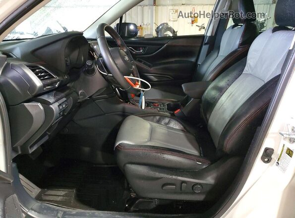JF2SKAGC9RH414466 2024 SUBARU FORESTER White Widok wnętrza z przodu