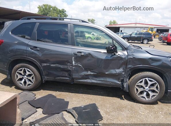 JF2SKAJC2LH556514 2020 SUBARU FORESTER Gray Widok z przodu