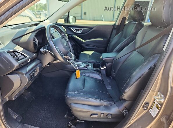 JF2SKAJC3MH514175 2021 SUBARU FORESTER Gray Front interior view