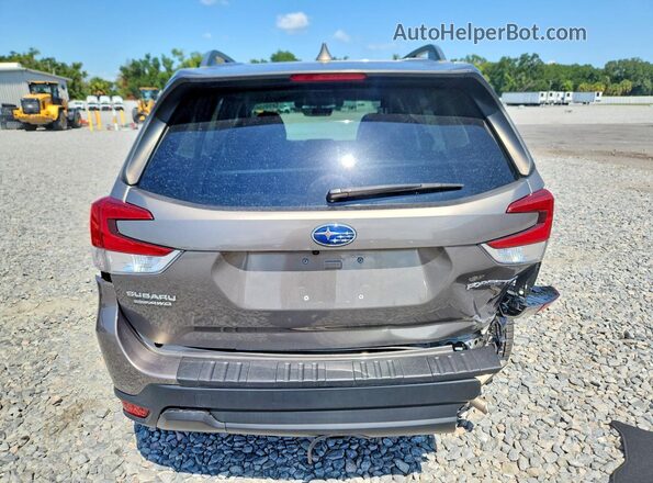 JF2SKAJC3MH514175 2021 SUBARU FORESTER Gray Rear view