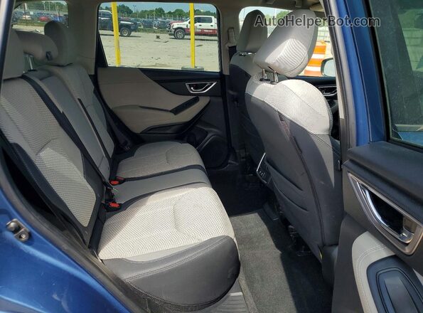 JF2SKAJC4MH554605 2021 SUBARU FORESTER Blue Rear interior view