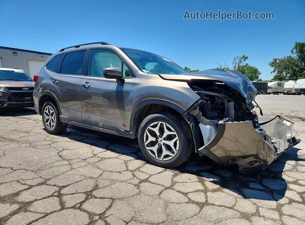 JF2SKAJC4MH556290 2021 SUBARU FORESTER Gold Przód prawy