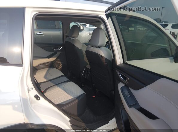 JF2SKAJC5MH586589 2021 SUBARU FORESTER White Vista de la etiqueta del VIN