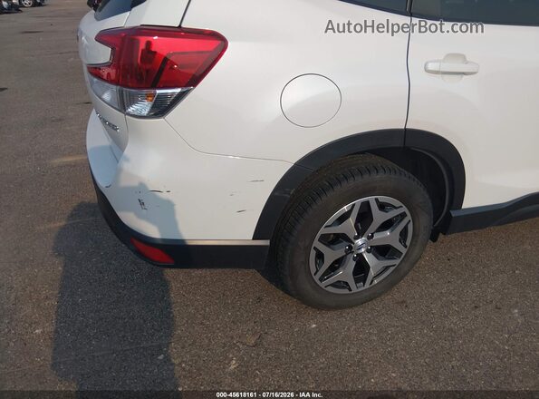 JF2SKAJC5MH586589 2021 SUBARU FORESTER White Vista frontal
