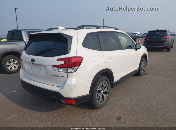 JF2SKAJC5MH586589 2021 SUBARU FORESTER White Trasero derecho